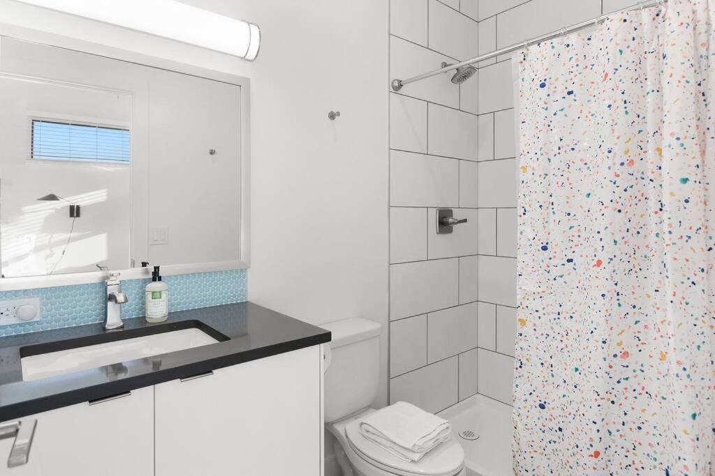 Apartamento Micro With Balcony & Pool View - Walk To Ot *